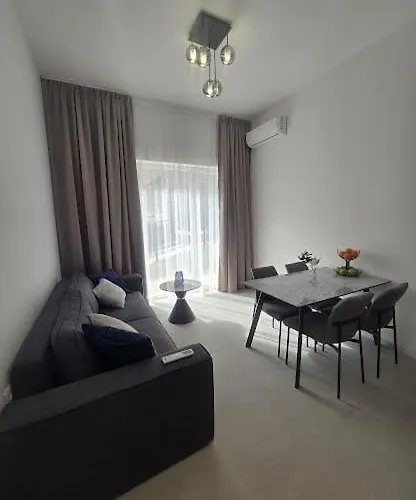 Grand Deluxe Апартамент